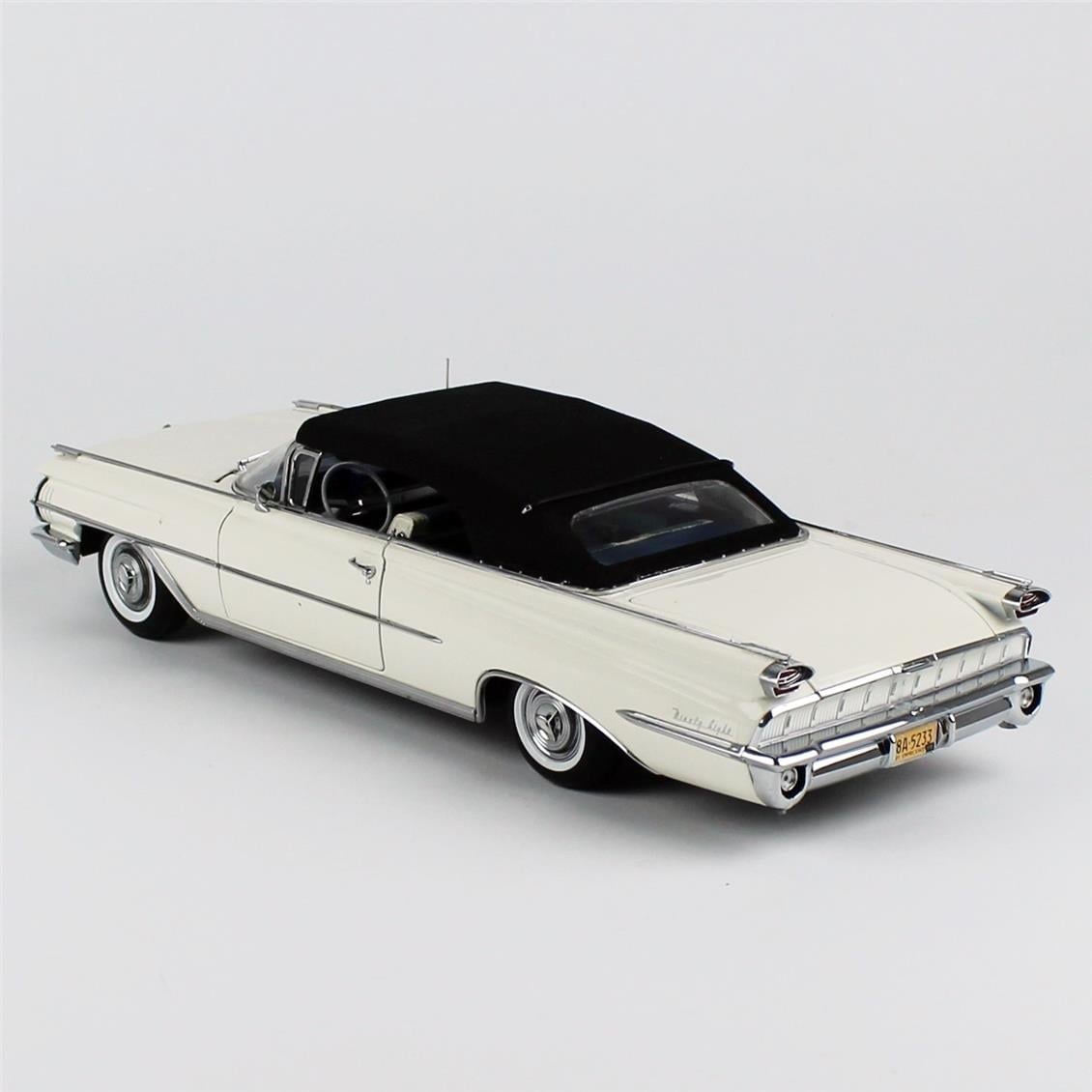 Sunstar 5233 1/18 Ölçek, 1959 Oldsmobile-98,Tek Kapı, Kapalı Tenteli, Polaris Beyazı, Sergilemeye Hazır Metal Araba Modeli