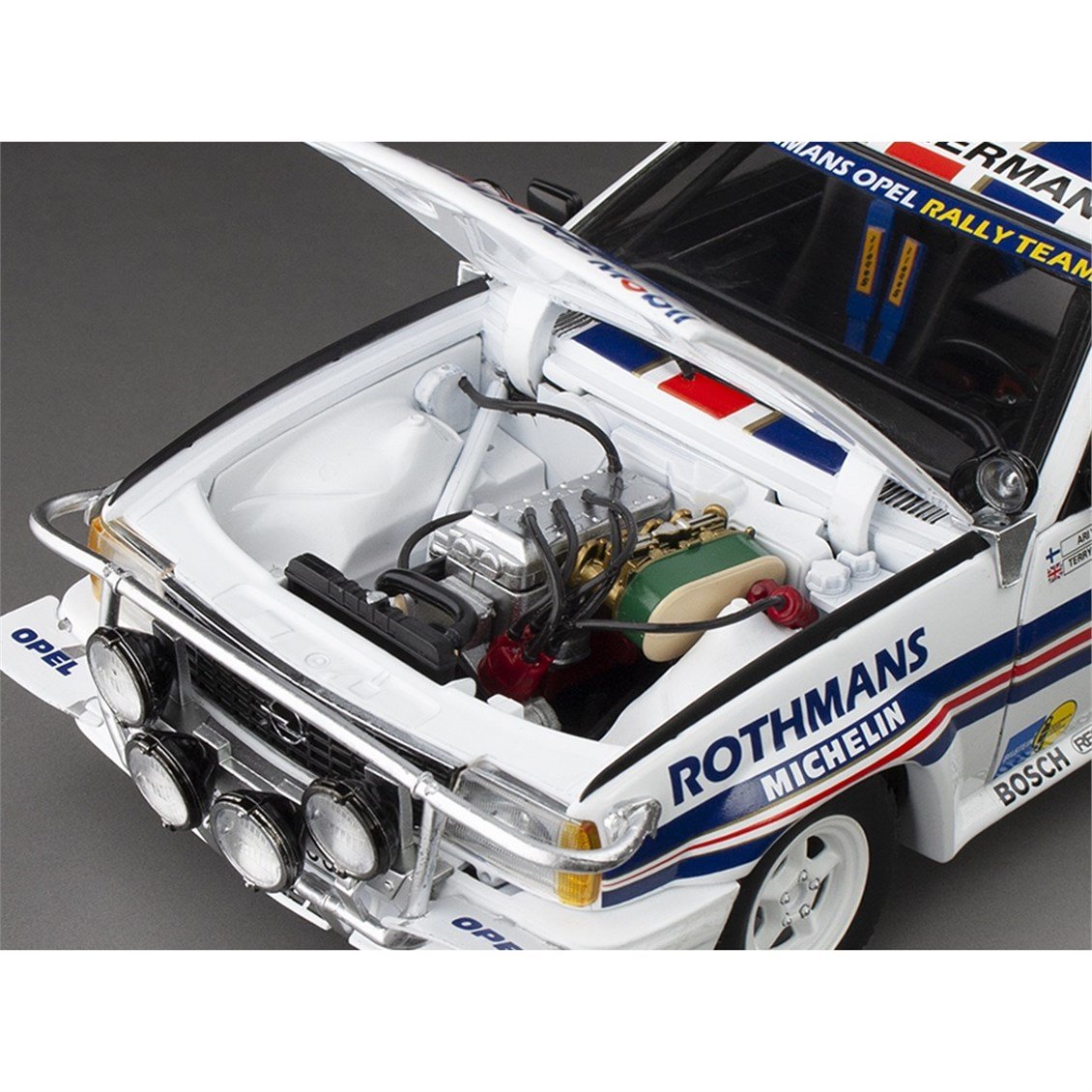Sunstar 5453 1/18 Ölçek, Opel Ascona 400 -#2 A.Vatanen/T.Harryman - Winner Marlboro Safari Rally 1983, Sergilemeye Hazır Metal