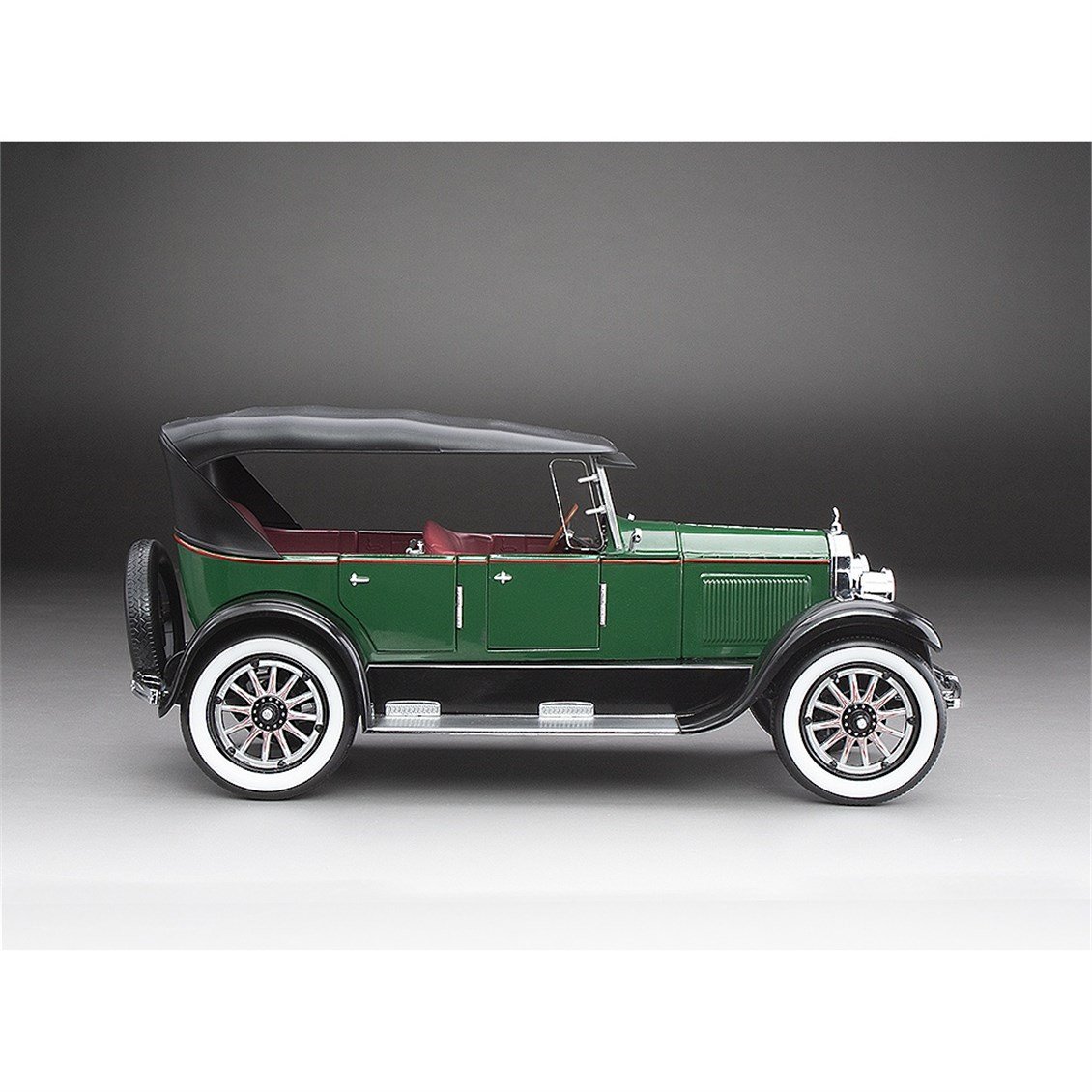 Sunstar 5741 1/18 Ölçek, 1925 Buick Model 25, Yeşil, Sergilemeye Hazır Metal Araba Modeli