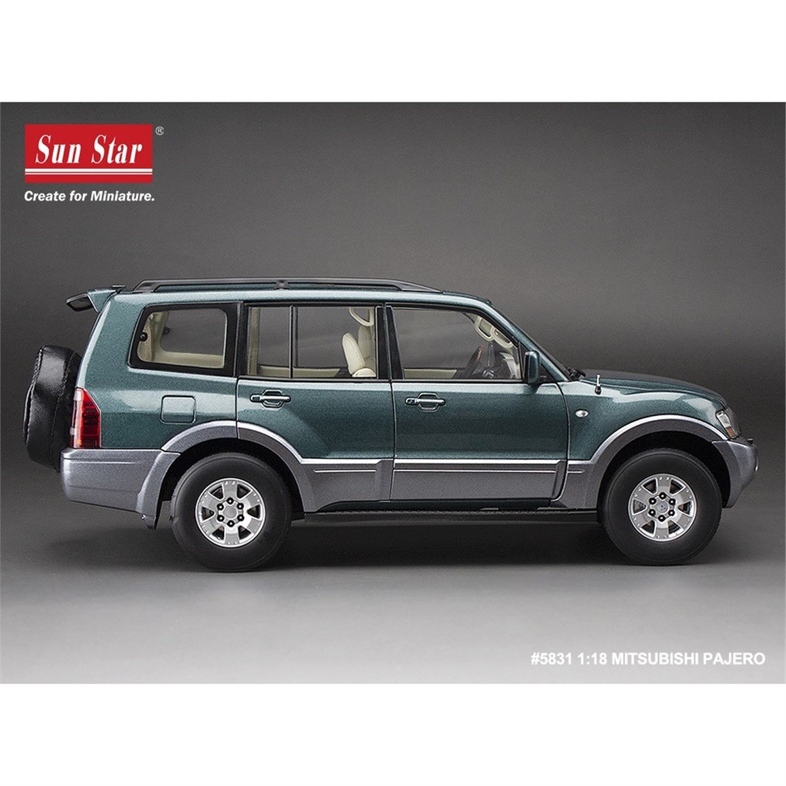 Sunstar 5831 1/18 Ölçek, Mitsubishi Pajero V73, Metalik Yeşil, Sergilemeye Hazır Metal Cip Modeli