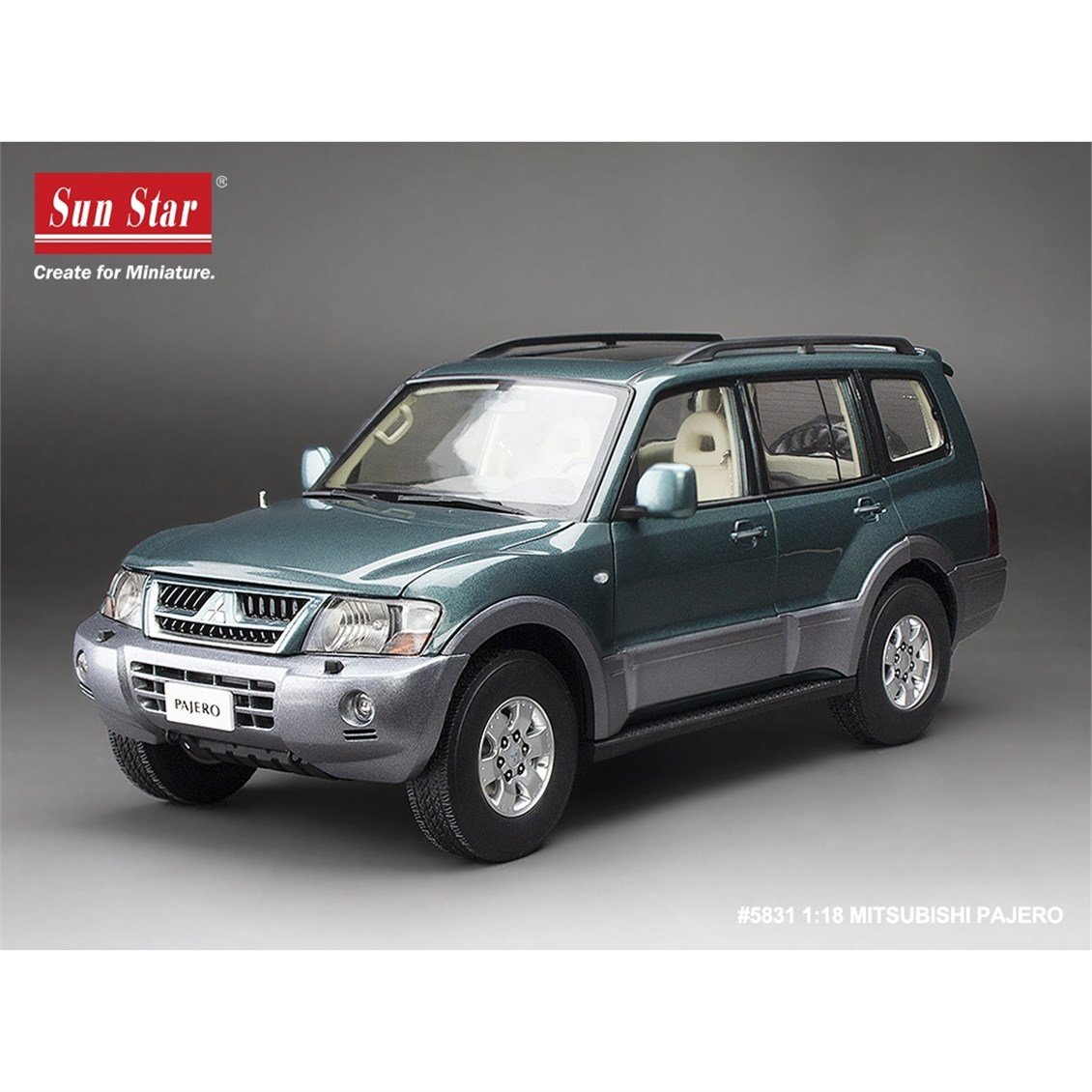 Sunstar 5831 1/18 Ölçek, Mitsubishi Pajero V73, Metalik Yeşil, Sergilemeye Hazır Metal Cip Modeli
