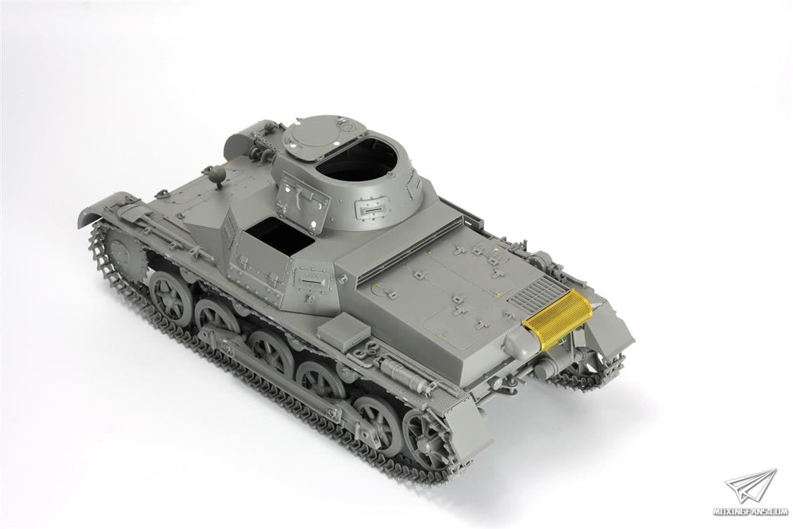 Takom 1010 1/16 Ölçek, Alman Hafif Tankı Panzer-I (Versiyon B), Plastik Model kiti
