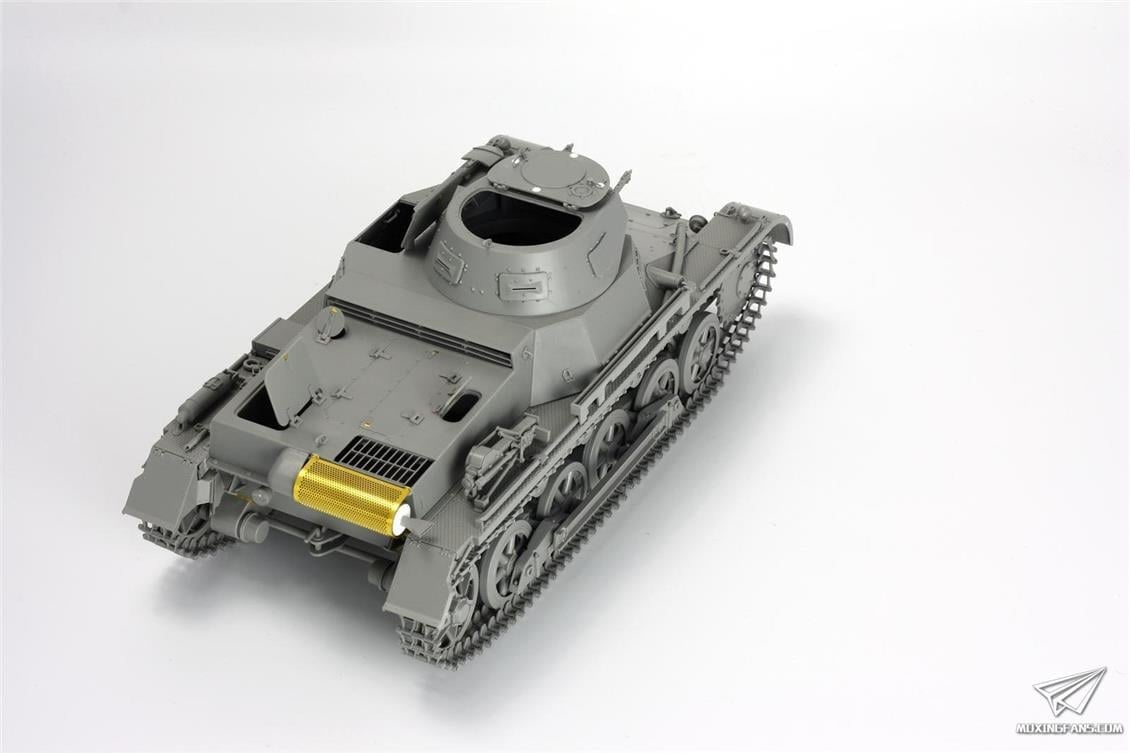 Takom 1010 1/16 Ölçek, Alman Hafif Tankı Panzer-I (Versiyon B), Plastik Model kiti