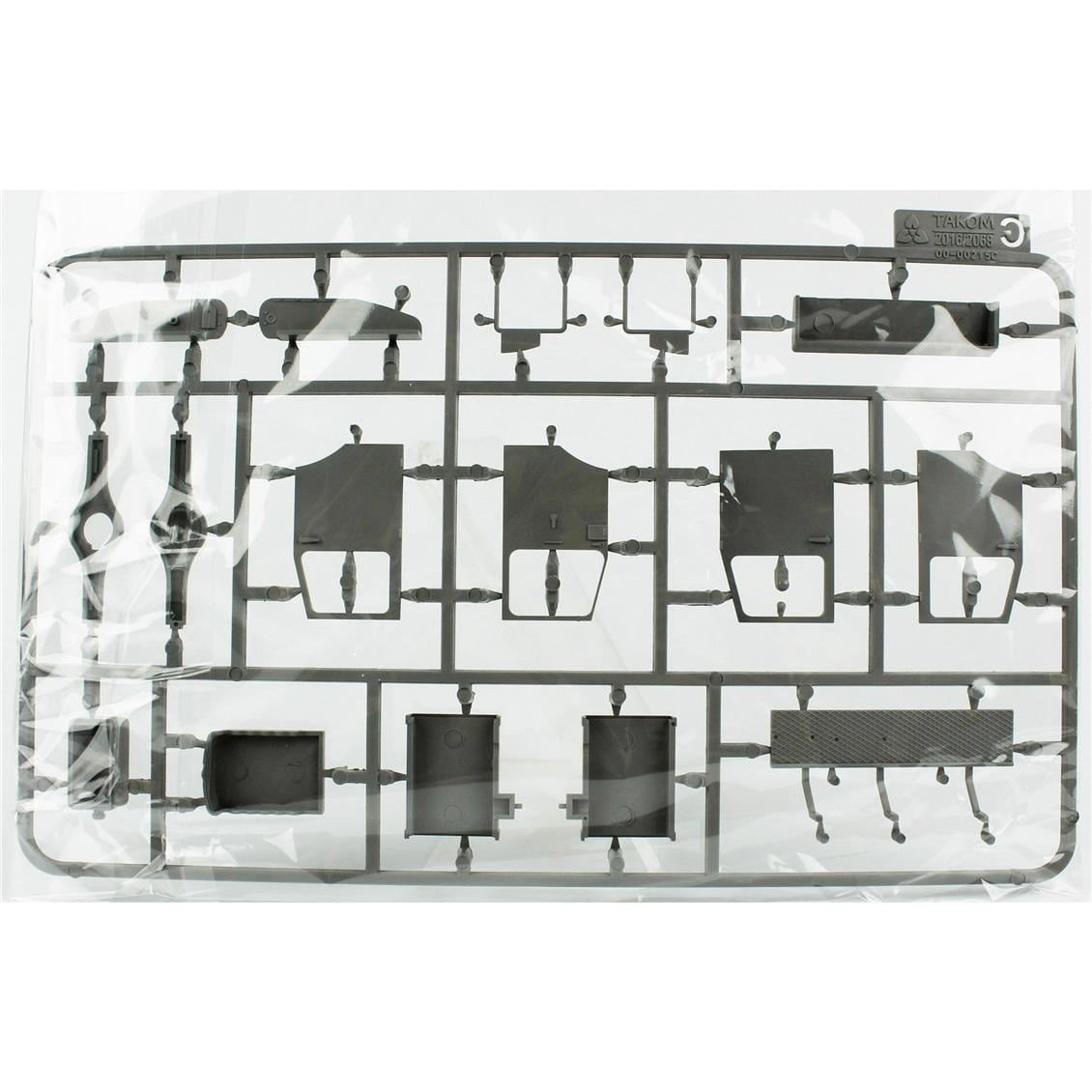 Takom 2068 1/35 Ölçek, Alman Hanomag SS100 Çekici, Plastik Model kiti