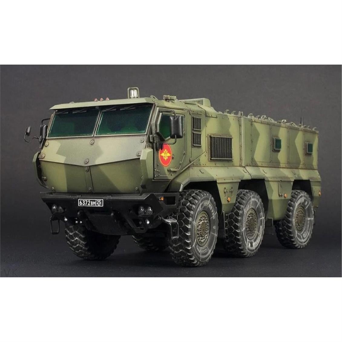 Takom 2082 1/35 Ölçek, Rus Zırhlı Personel Taşıyıcı Typhoon-K, Plastik Model kiti