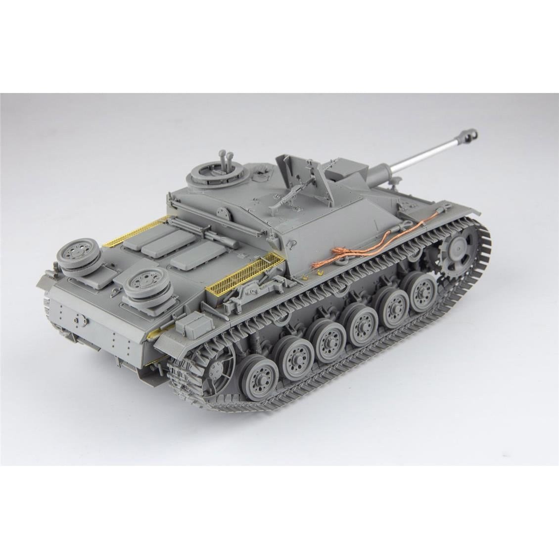 Takom 8010 1/35 Ölçek, StuG.III Ausf.G Tankı, Erken Dönem, Kış Donanımlı, Plastik Model kiti