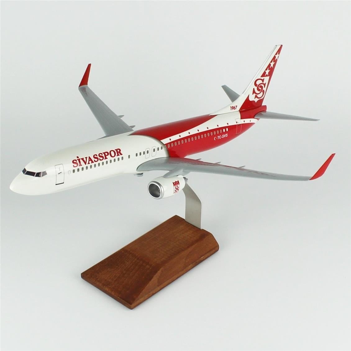 THY013 1/100 Ölçek, THY Sivas Spor B737-800 Yolcu Uçağı, Sergilemeye Hazır Ahşap Standlı Model