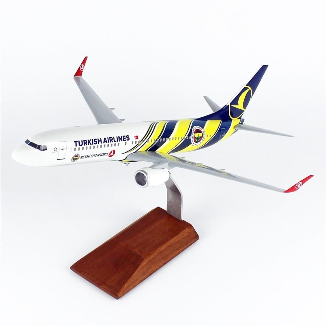 THY021 1/100 Ölçek, THY Fenerbahçe Spor Klübü Logolu B737-800 Yolcu Uçağı, Sergilemeye Hazır Ahşap Standlı Model