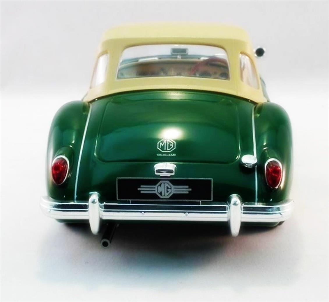 Triple9 Collection 1800165 1/18 Ölçek, 1959 MGA MK I Twin Cam, Yeşil, Sergilemeye Hazır Metal Araba Modeli