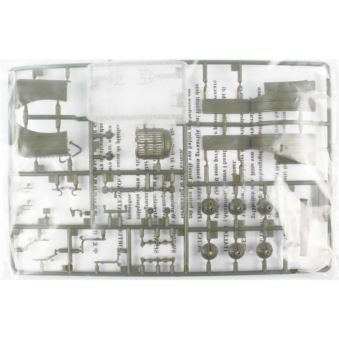 Trumpeter 00204 1/35 Ölçek, Sam-2  Missile Füzesi Taşıyan Çekici, Plastik Model Kiti