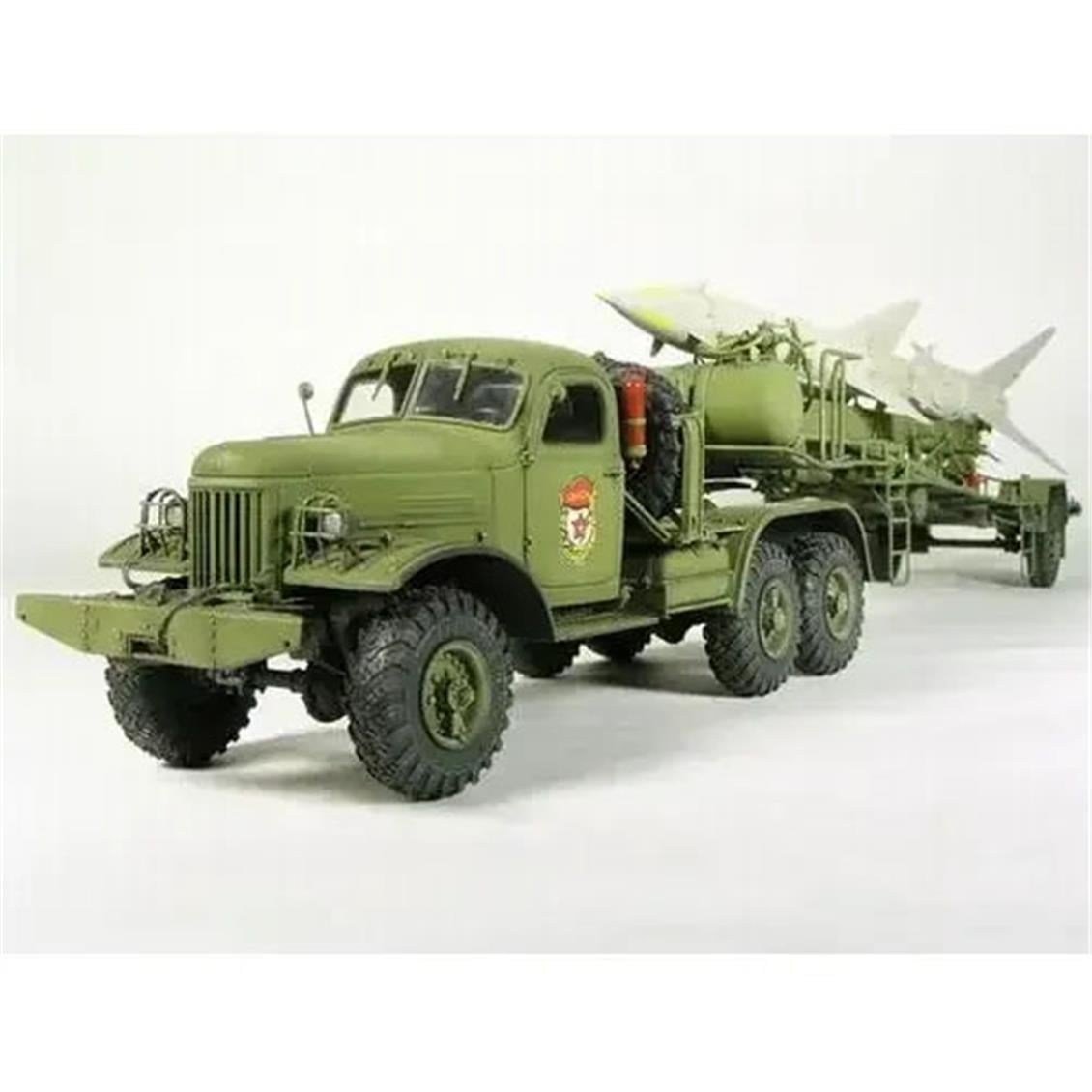 Trumpeter 00204 1/35 Ölçek, Sam-2  Missile Füzesi Taşıyan Çekici, Plastik Model Kiti