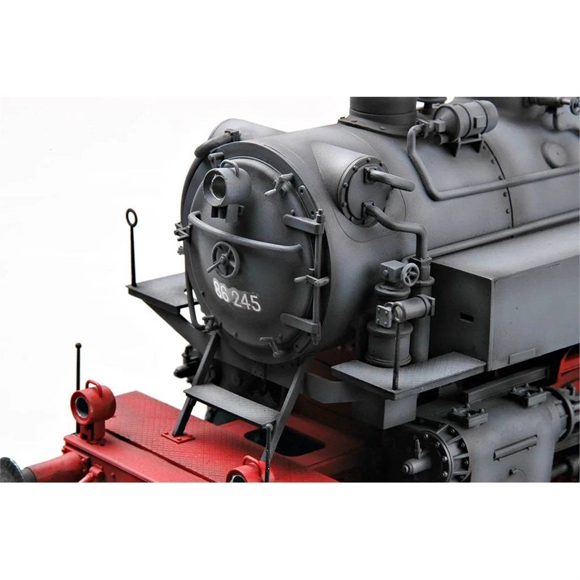 Trumpeter 00217 1/35 Ölçek, BR86 Buharlı Lokomotif, Plastik Model Kiti