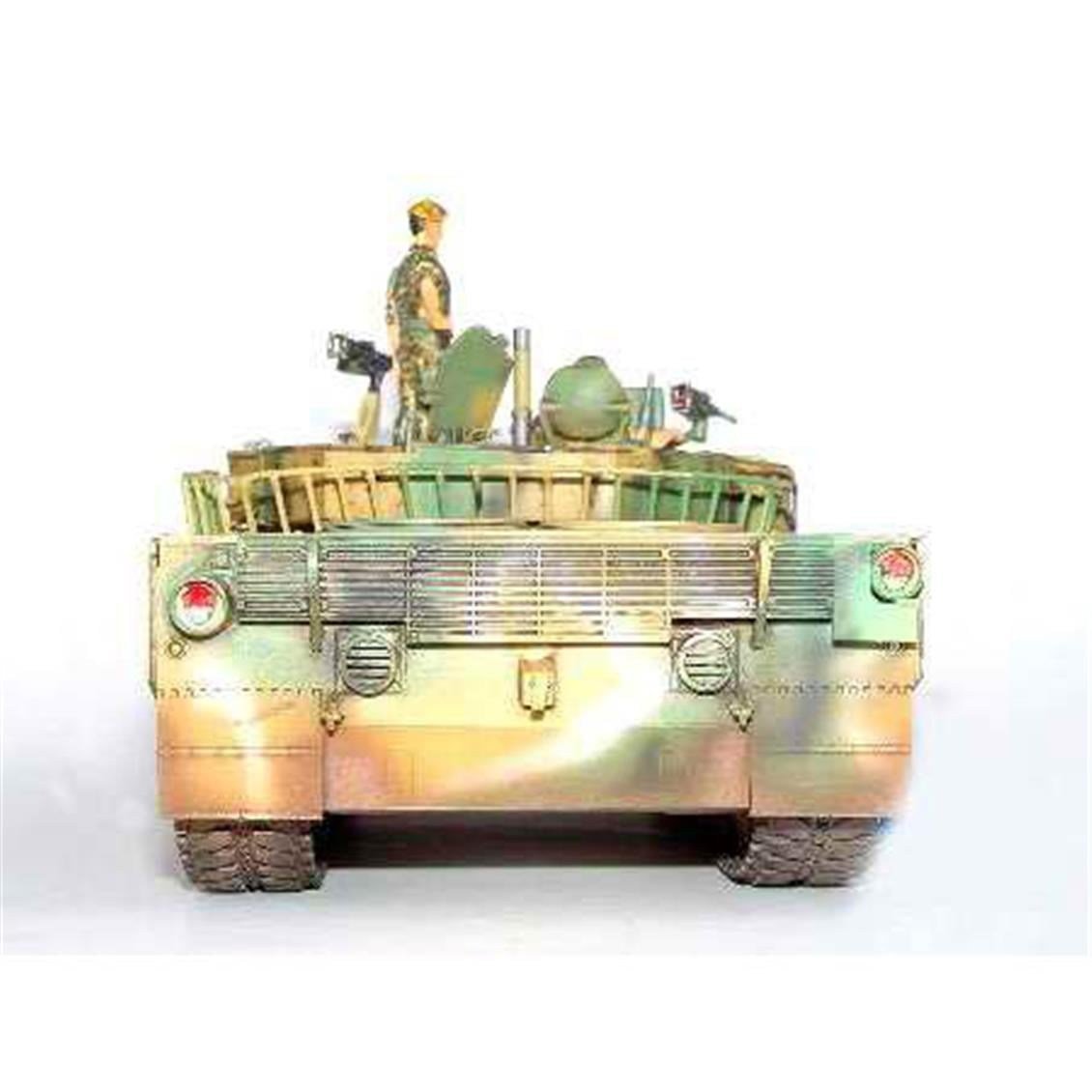 Trumpeter 00331 1/35 Ölçek, Korean K1A1 Tankı, Plastik Model Kiti