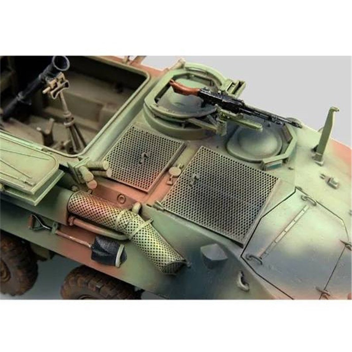 Trumpeter 00391 1/35 Ölçek, LAV-M Havan Topu Taşıma Aracı, Plastik Model Kiti