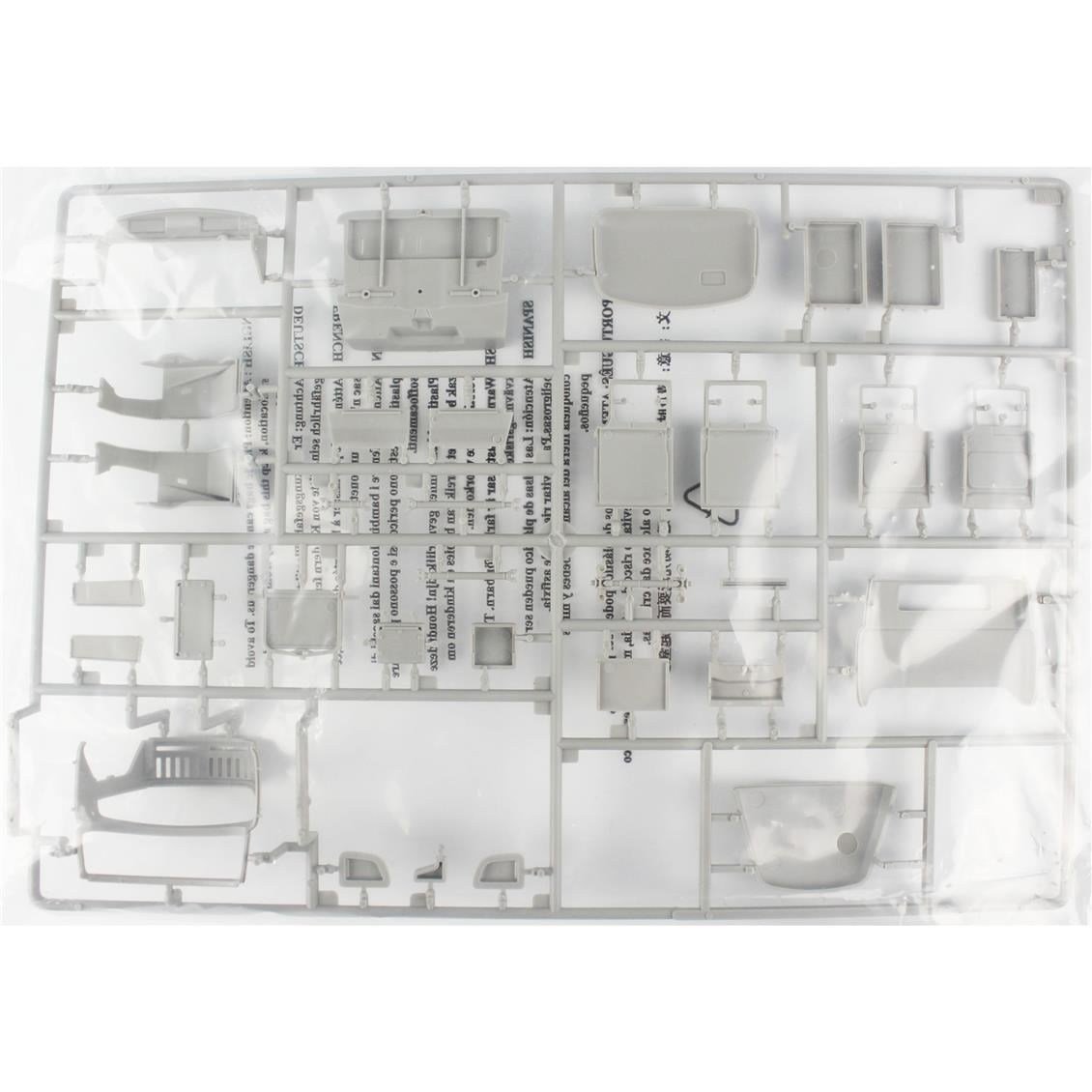 Trumpeter 01032 1/35 Ölçek, Rus 9P138 Grad-1 ve Zil-131, Çok Namlulu Roketatar Sistemi, Plastik Model Kiti