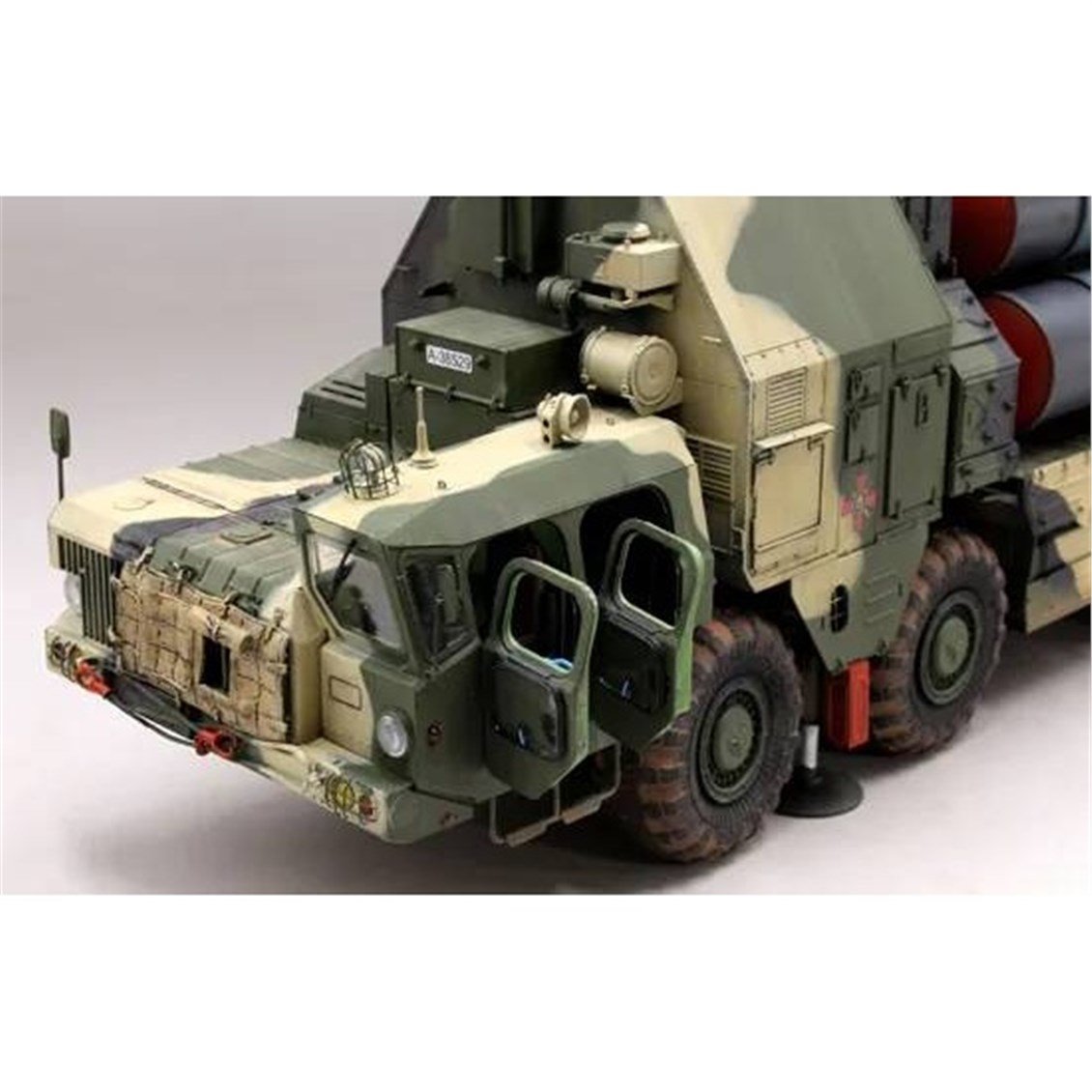 Trumpeter 01038 1/ 53Ölçek, 48N6E Füzesi ile 5P85S Taşıyıcı Rampası, TEL S-300PMU (SA-10 GRUMBLE) Füze Sistemi, Plastik Model K