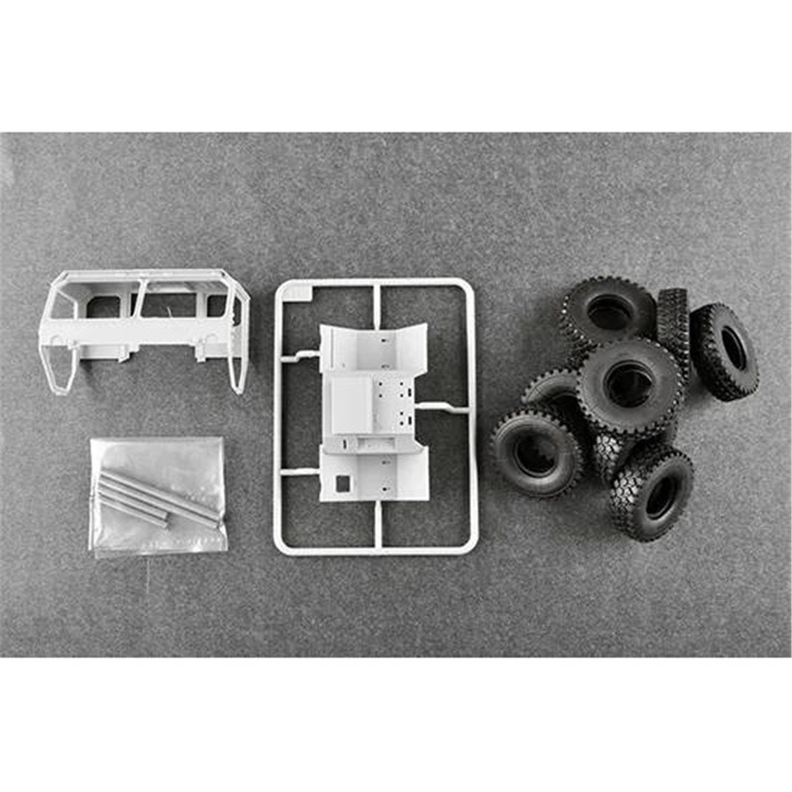 Trumpeter 01064 1/35 Ölçek, HEMTT M1120, Konteyner Taşıma Kamyonu Plastik Model Kiti