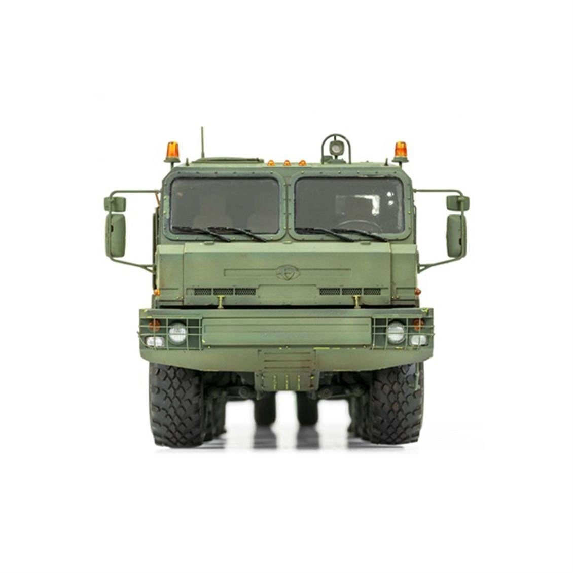 Trumpeter 01086 1/35 Ölçek, BAZ-6403 Çekici ve ChMZAP-9990-071 Dorse, Plastik Model Kiti