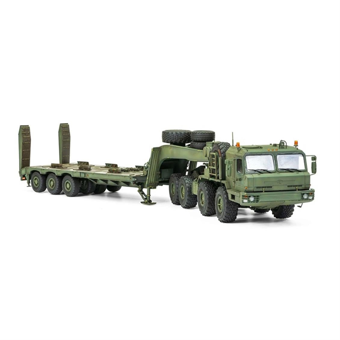 Trumpeter 01086 1/35 Ölçek, BAZ-6403 Çekici ve ChMZAP-9990-071 Dorse, Plastik Model Kiti