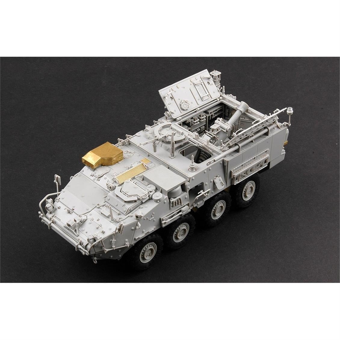 Trumpeter 01512 1/35 Ölçek, M1129 Stryker Havan Topu Taşıma Aracı ve 120 mm Havan Topu, Plastik Model Kiti