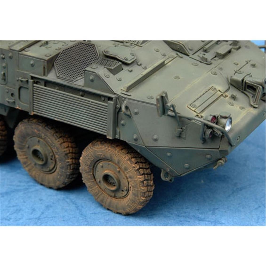 Trumpeter 01519 1/35 Ölçek, LAV-III 8x8 Tekerlekli Zırhlı Araç, Plastik Model Kiti