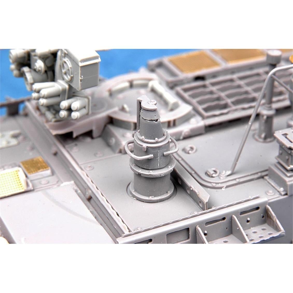 Trumpeter 01560 1/35 Ölçek, M1135 Stryker NBC RV, Meteorolojik Gözlem Aracı, Plastik Model Kiti