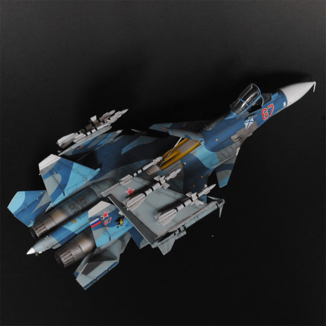 Trumpeter 01678 1/72 Ölçek, Rus Su-33 Flanker D, Savaş Uçağı, Plastik Model Kiti