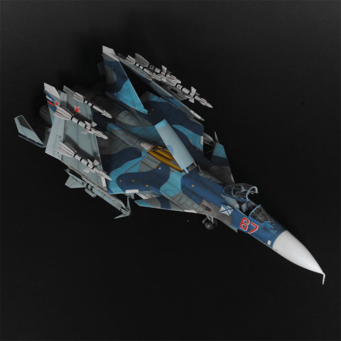 Trumpeter 01678 1/72 Ölçek, Rus Su-33 Flanker D, Savaş Uçağı, Plastik Model Kiti