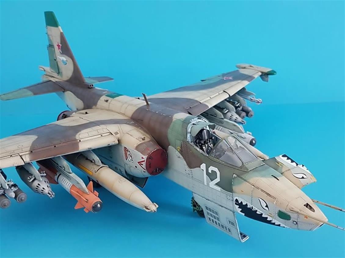 Trumpeter 02276 1/32 Ölçek, Su-25 Frogfoot A Savaş Uçağı Plastik Model Kiti