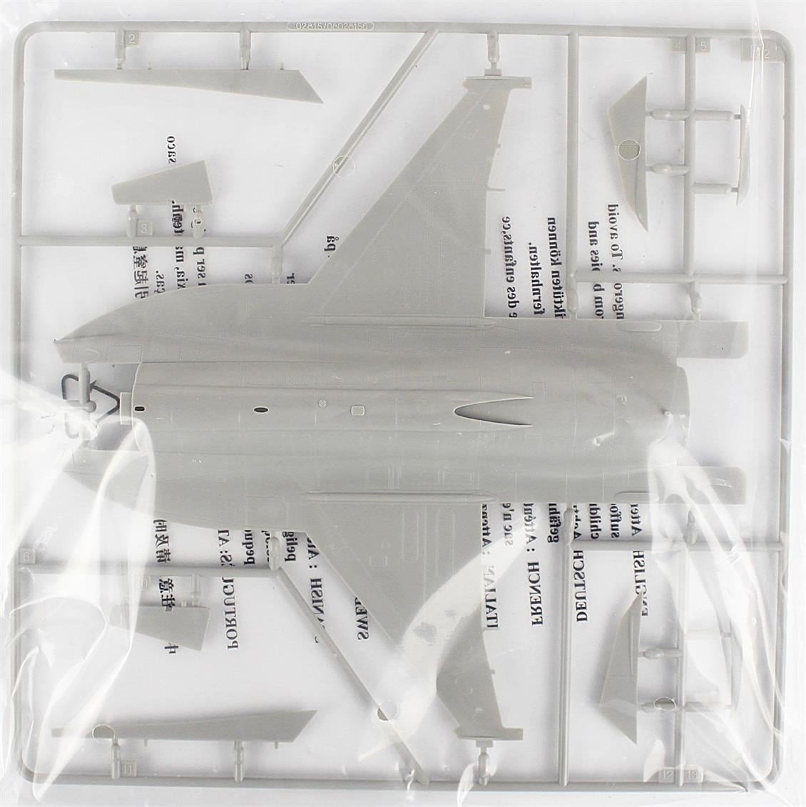 Trumpeter 02815 1/48 Ölçek, Chinese FC-1 Fierce Dragon Savaş Uçağı Plastik Model Kiti