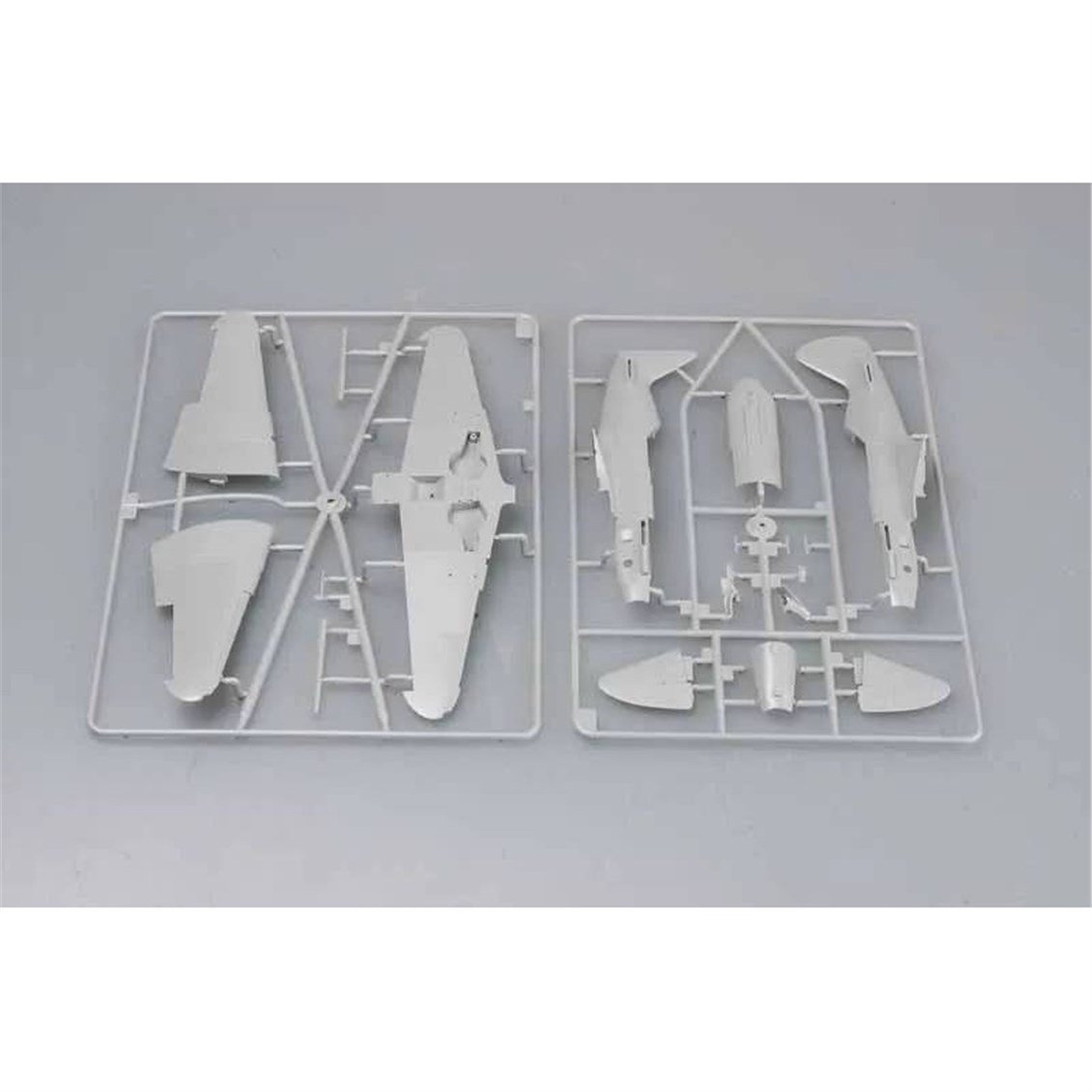 Trumpeter 02831 1/48 Ölçek, Soviet MiG-3 (Geç Dönem), Savaş Uçağı Plastik Model Kiti
