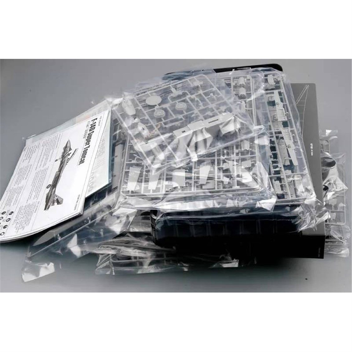 Trumpeter 03203 1/32 Ölçek, F-14D Super Tomcat, Savaş Uçağı Plastik Model Kiti