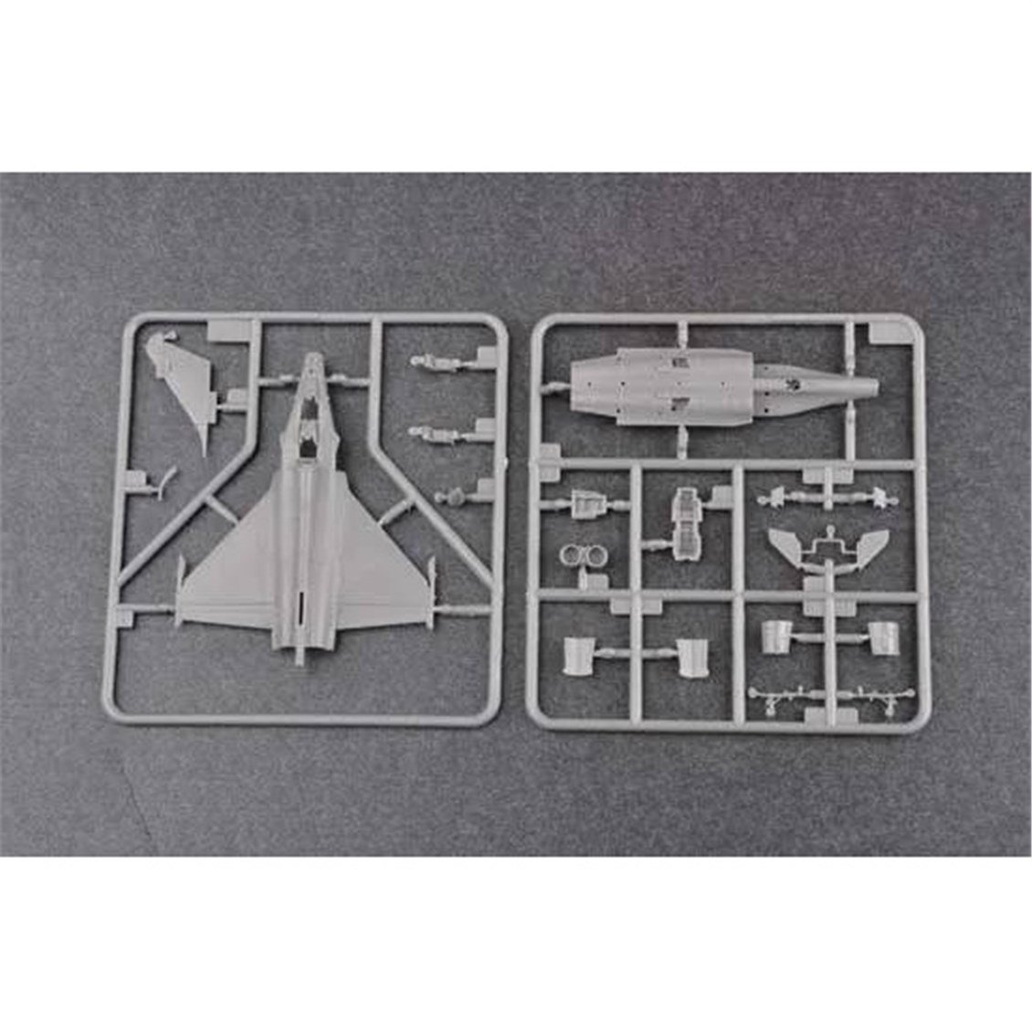 Trumpeter 03913 1/144 Ölçek, French Rafale B, Çok Amaçlı Çift Kişilik Savaş Uçağı Plastik Model Kiti