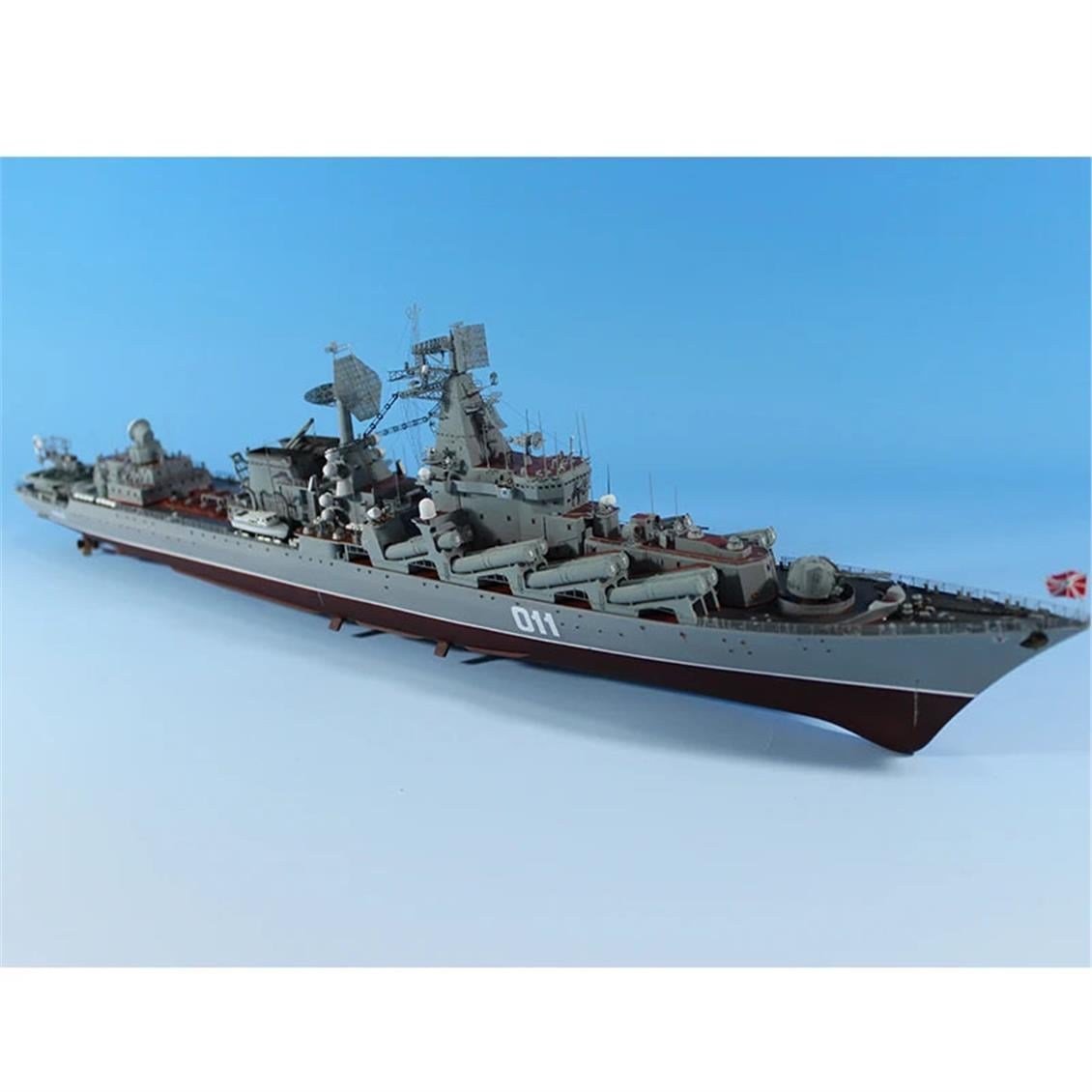 Trumpeter 04519 1/350 Ölçek, Rus Varyag, Güdümlü Füze Kruvazörü, Plastik Model Kiti