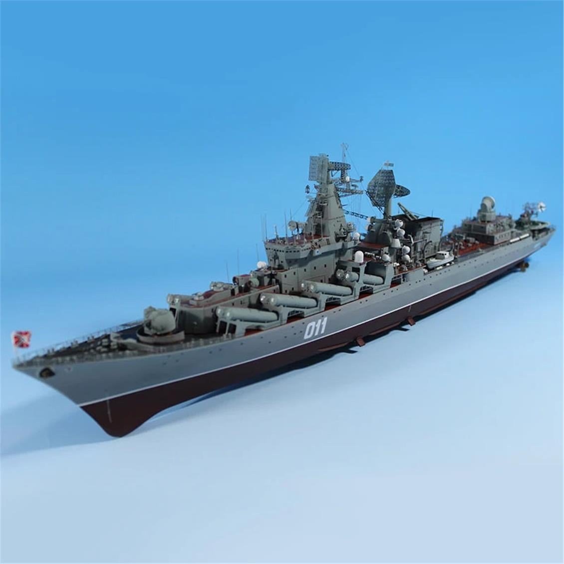 Trumpeter 04519 1/350 Ölçek, Rus Varyag, Güdümlü Füze Kruvazörü, Plastik Model Kiti
