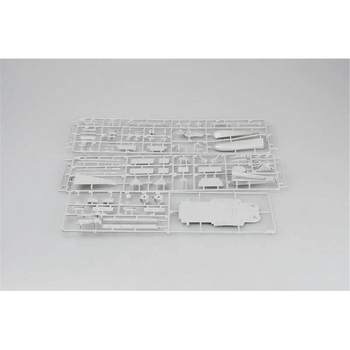 Trumpeter 04520 1/350 Ölçek, Rus Admiral Ushakov (Ex-Kirov), Savaş Gemisi Plastik Model Kiti
