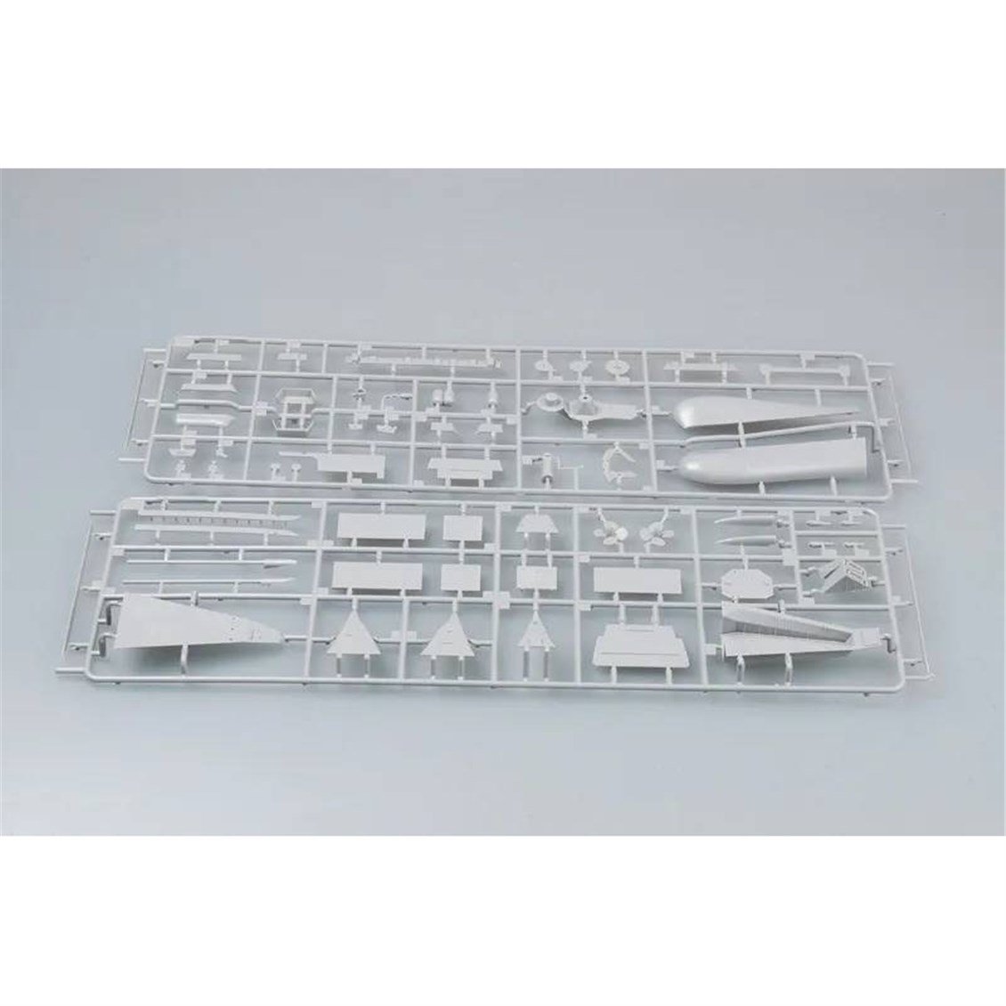 Trumpeter 04522 1/350 Ölçek, Rus Pyotr Velikiy  (Ex-Yuki Andropov), Savaş Gemisi Plastik Model Kiti
