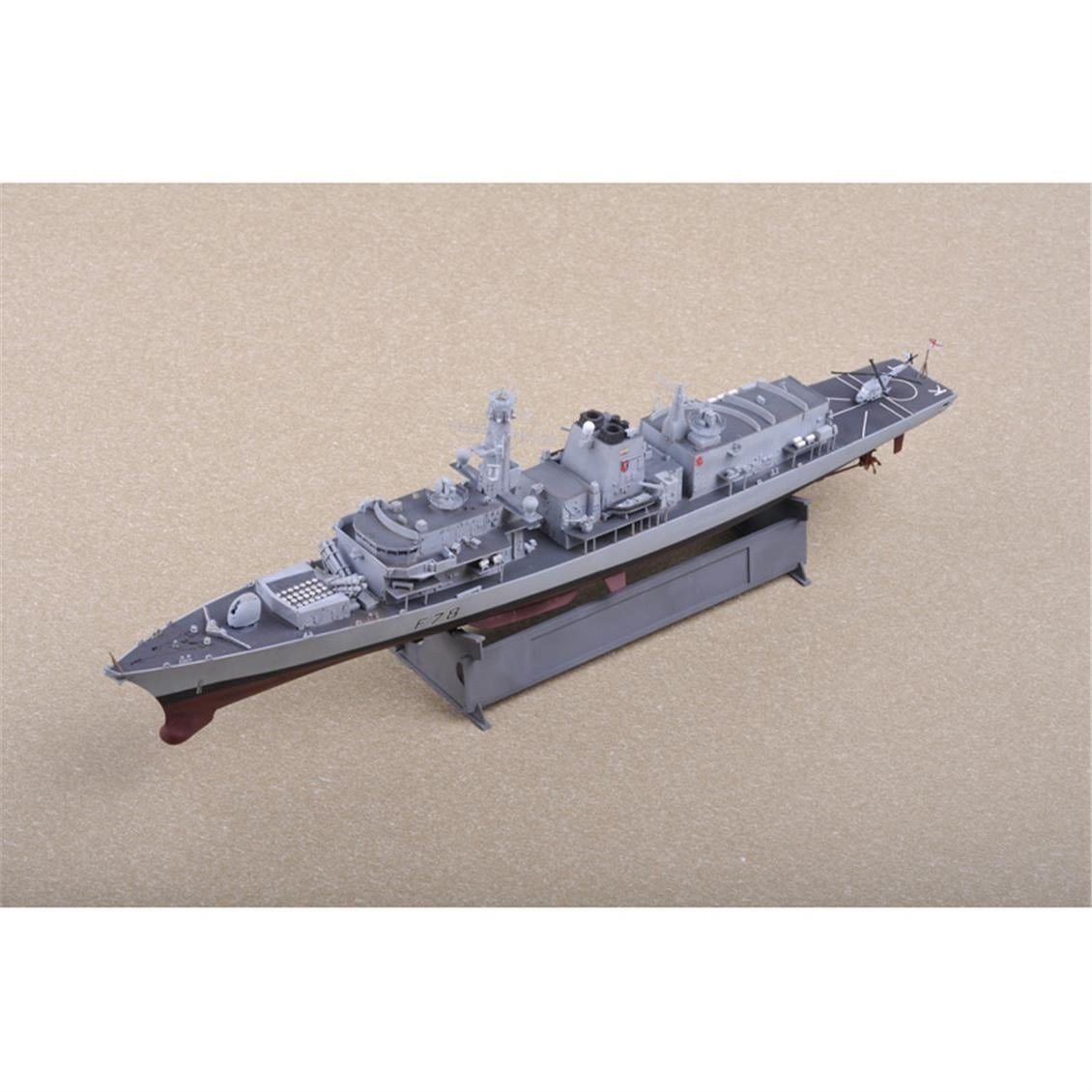 Trumpeter 04544 1/350 Ölçek, HMS Tip 23  Kent (F78) Fırkateyni, Plastik Model Kiti