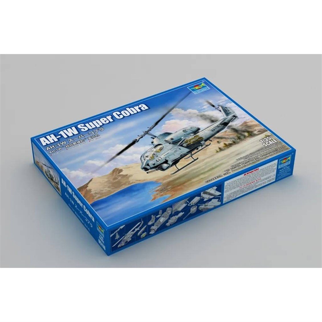Trumpeter 05116 1/35 Ölçek, AH-1W Super Cobra, Askeri Helikopter Plastik Model Kiti