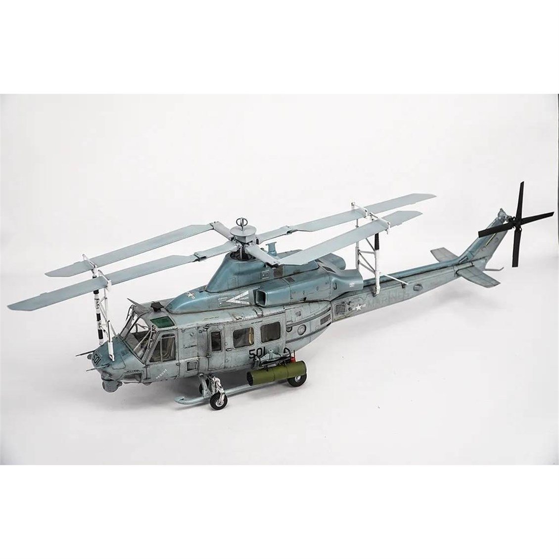 Trumpeter 05118 1/35 Ölçek, UH-1Y Venow, Askeri Helikopter Plastik Model Kiti