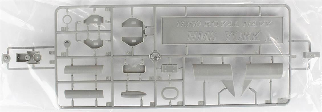 Trumpeter 05351 1/350 Ölçek, HMS York Savaş Gemisi Plastik Model Kiti