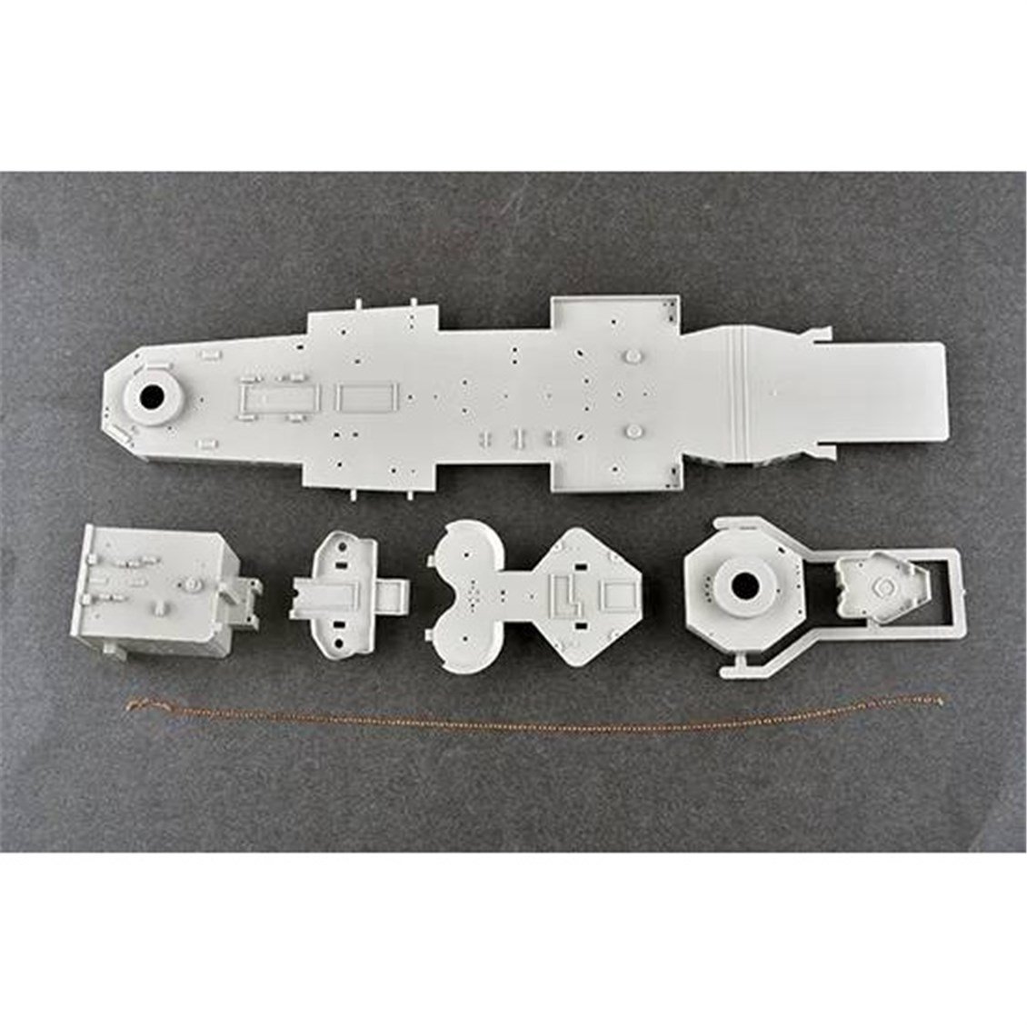 Trumpeter 05353 1/350 Ölçek, HMS Cornwall, Ağır Kruvazör Plastik Model Kiti