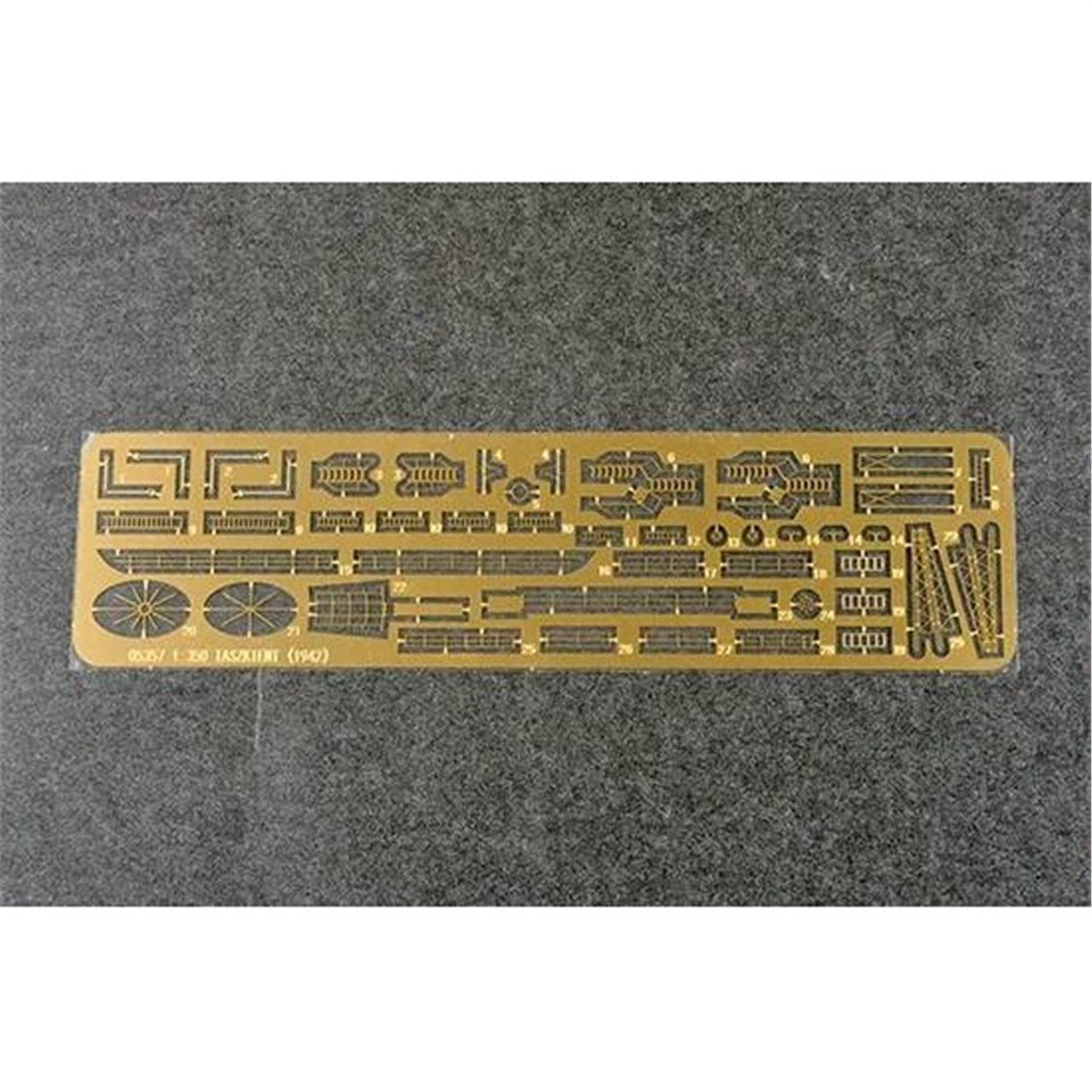 Trumpeter 05357 1/350 Ölçek, Rus Taszkient 1942, Destroyer Plastik Model Kiti