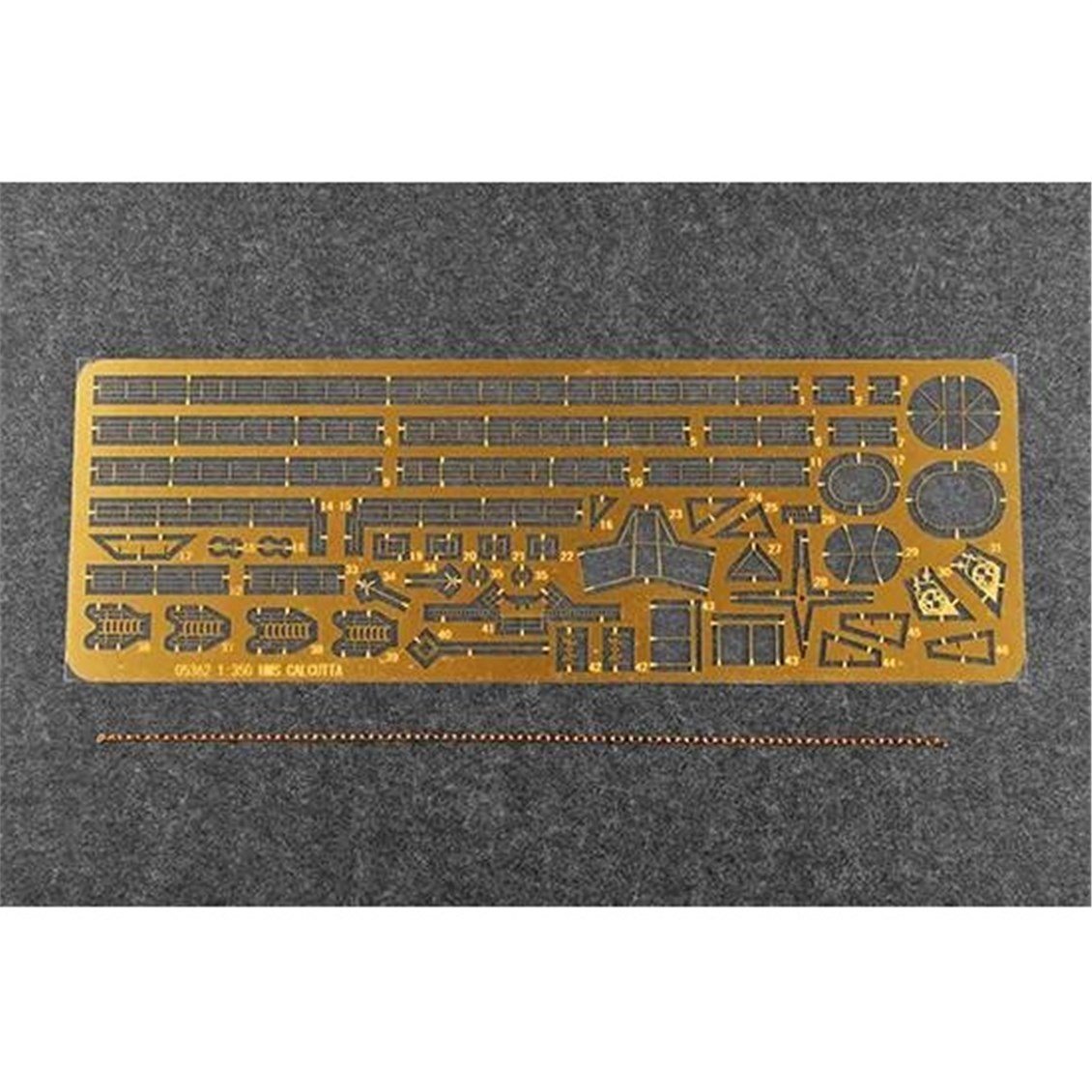 Trumpeter 05362 1/350 Ölçek, HMS Calcutta, C Sınıfı Hafif Kruvazör Plastik Model Kiti