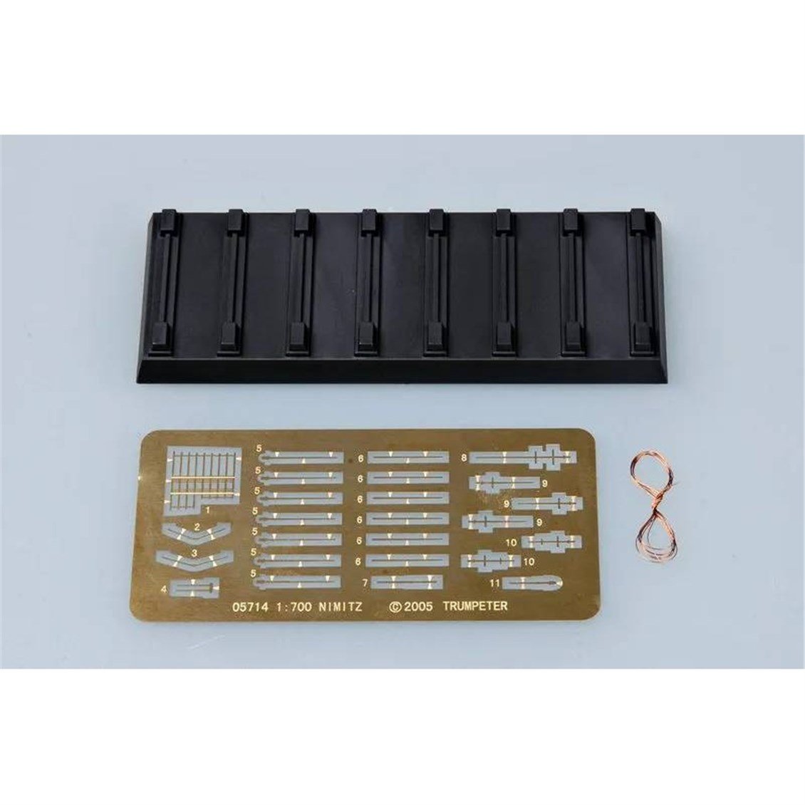 Trumpeter 05732 1/700 Ölçek, Abraham Lincoln CVN-72, Uçak Gemisi Plastik Model Kiti