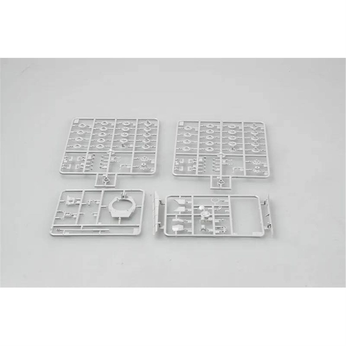 Trumpeter 07291 1/72 Ölçek, King Tiger Henschel Turret, Zimmeritli Tank Plastik Model Kiti