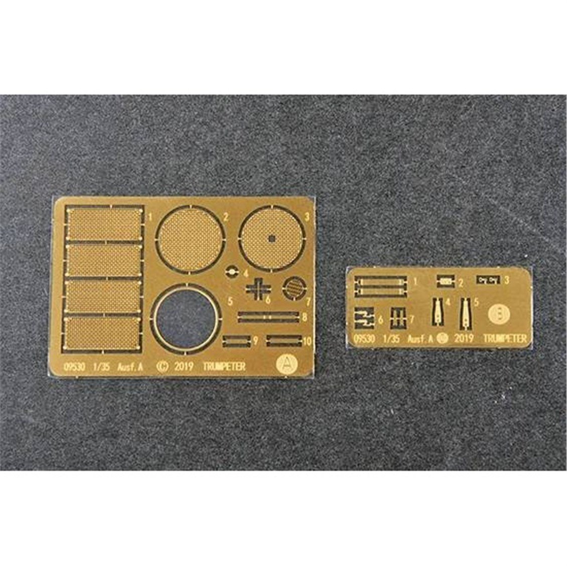 Trumpeter 09532 1/35 Ölçek, Flakpanther w/8,8cm Flakrakete Rheintochter 1, Prototip Uçaksavar Füze Sistemi Plastik Model Kiti