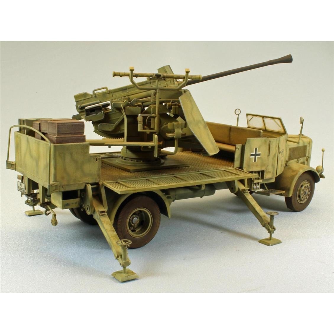 Trumpeter 09595 1/35 Ölçek, L4500A ve 5cm Flak 41-II Askeri Aracı,Plastik Model Kiti
