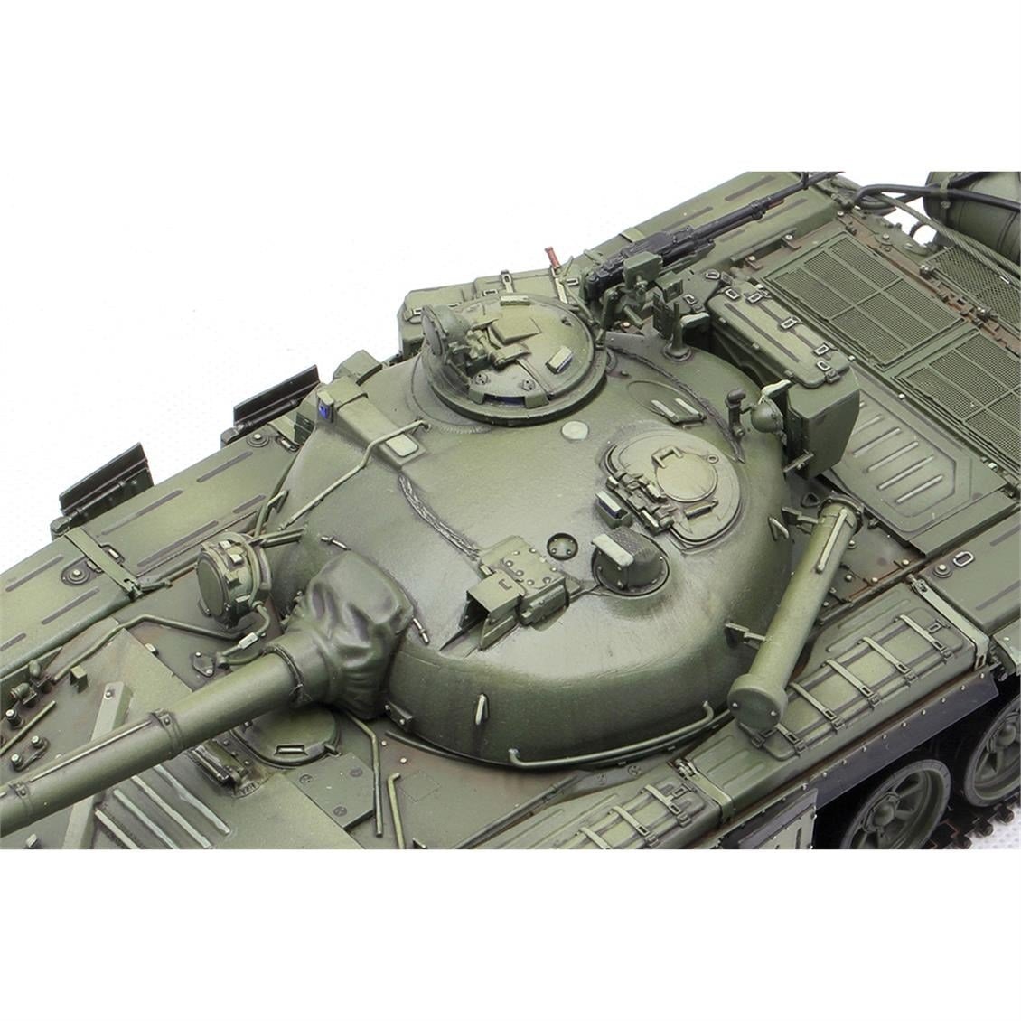 Trumpeter 09601 1/35 Ölçek, Sovyet Obj.172 T-72 Ural, Ana Muharebe Tankı, Plastik Model Kiti