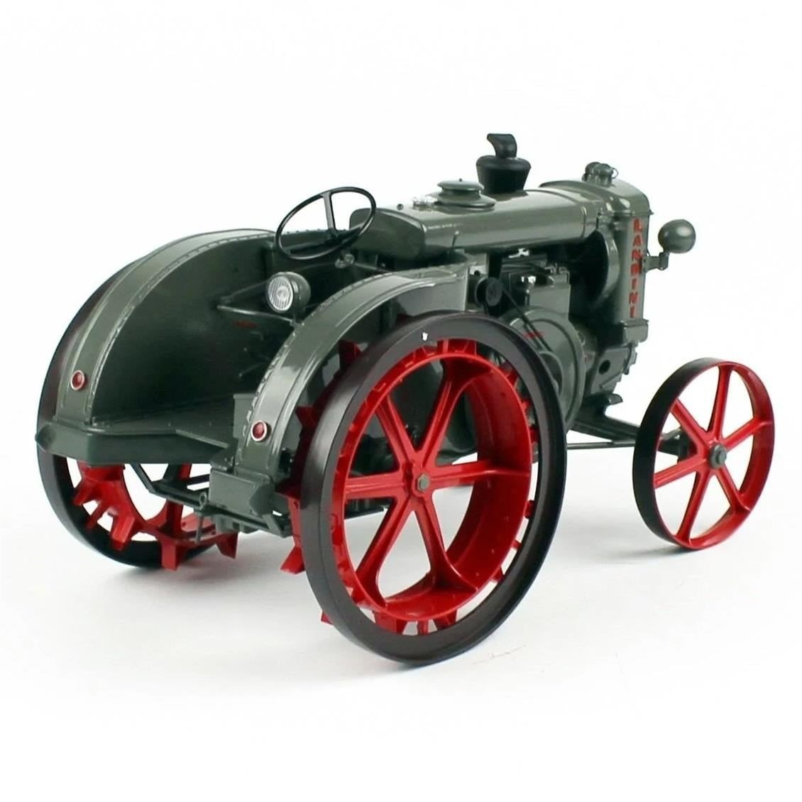 Universal Hobbies UH2706 1/16 Ölçek, Süper Landini Klasik Traktör, Sergilemeye Hazır Metal Tarımsal Makina Modeli